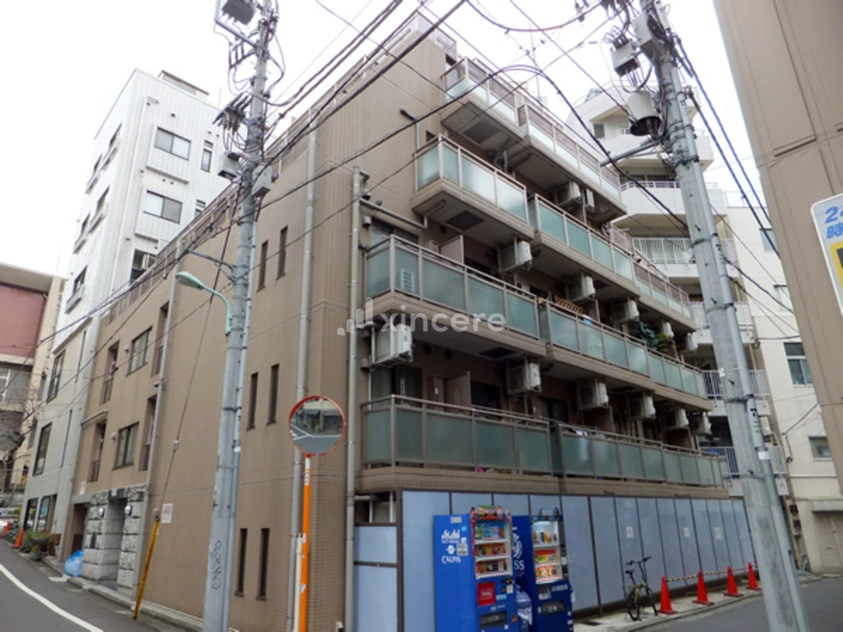 メインステージ青山の写真