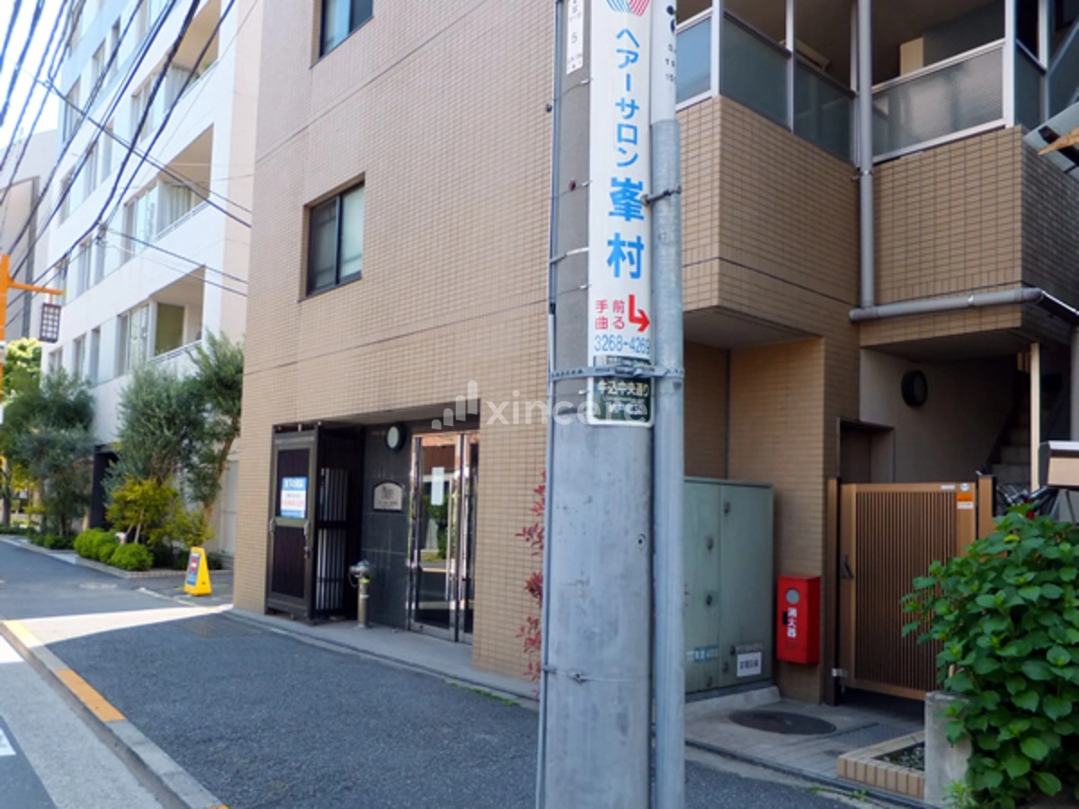 プレール市ヶ谷納戸町の写真